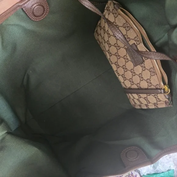 Gucci Giglio Handbag And Pouch - Picture 7 of 13